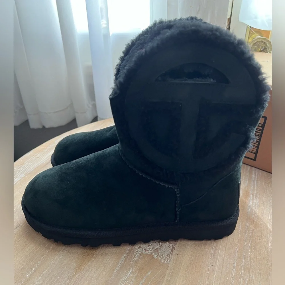 UGG x TELFAR Logo Mini in Black Women’s Size 7 New